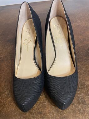 Jessica Simpson Black Snake Textured Pointed Toe Pumps Size 7.5